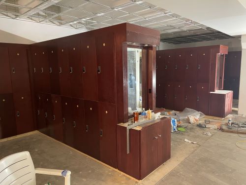 84th & q locker rooms and lockers